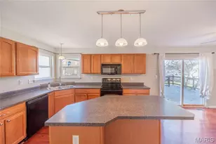 34 Logan Crossing Cir, O'Fallon, MO 63366 - Photo 13