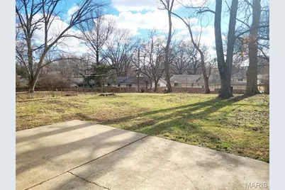 2414 Castle Drive, Moline Acres, MO 63136 - Photo 39