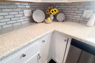 2414 Castle Dr, Moline Acres, MO 63136 - Photo 15