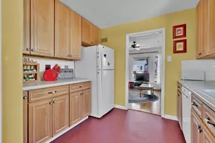 6931 Greenholly Dr, Affton, MO 63123 - Photo 17