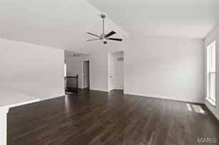 1047 Red Fox Ct, Eureka, MO 63025 - Photo 9