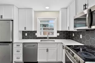 131 Romine Cir, Ballwin, MO 63011 - Photo 11