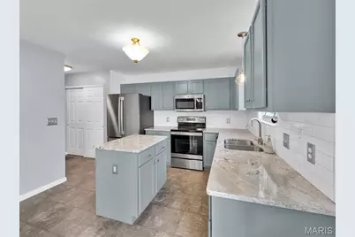 2325 Ashley Place Drive, Saint Charles, MO 63303 - Photo 9