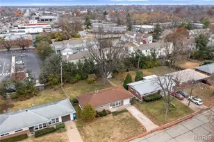 7 Flamingo Dr, Hazelwood, MO 63042 - Photo 7