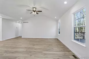 513 Hamilton Dr, De Soto, MO 63020 - Photo 9