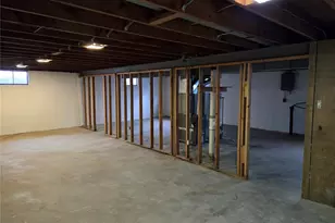 11035 Saturn Dr, Maryland Heights, MO 63043 - Photo 19