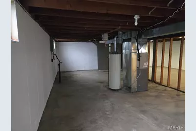 11035 Saturn Drive, Maryland Heights, MO 63043 - Photo 21