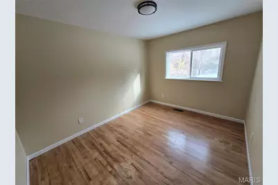 11035 Saturn Drive, Maryland Heights, MO 63043 - Photo 7