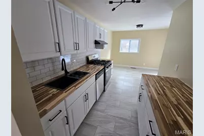 11035 Saturn Drive, Maryland Heights, MO 63043 - Photo 13