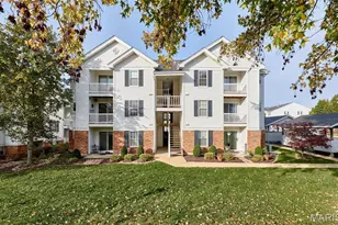 16530 Victoria Crossing Dr, Wildwood, MO 63040 - Photo 1