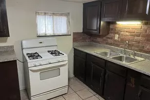 1947 Spencer Ave, Overland, MO 63114 - Photo 11