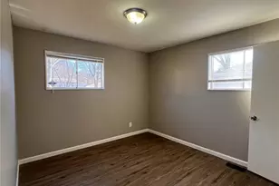 227 Meadowcrest Dr, Saint Louis, MO 63135 - Photo 11