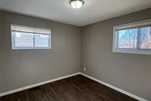 227 Meadowcrest Dr, Saint Louis, MO 63135 - Photo 13