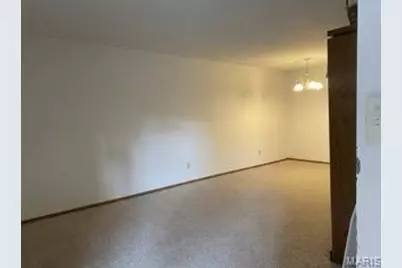 10500 Silkwood Court, Saint Ann, MO 63114 - Photo 9