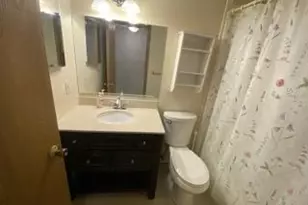 10500 Silkwood Ct, Saint Ann, MO 63114 - Photo 5