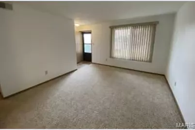 10500 Silkwood Court, Saint Ann, MO 63114 - Photo 3