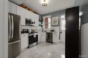 4215 Flad Ave, Saint Louis, MO 63110 - Photo 9