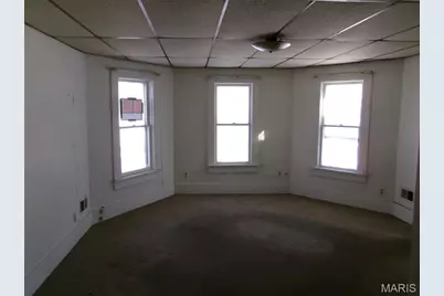 1106 W Centennial, Bowling Green, MO 63334 - Photo 9