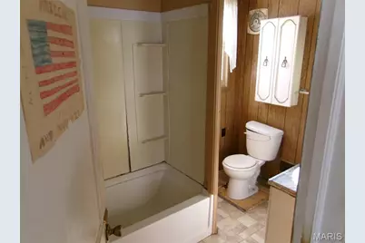 1106 W Centennial, Bowling Green, MO 63334 - Photo 17