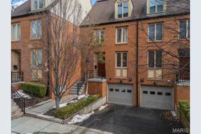 112 W Pine Place, Saint Louis, MO 63108 - Photo 1