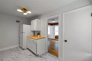 8835 Kathlyn Dr, Berkeley, MO 63134 - Photo 23