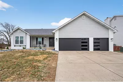 288 Alexandria Drive, Saint Charles, MO 63304 - Photo 1