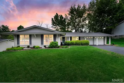 12155 Mirror Lake Drive, Saint Louis, MO 63146 - Photo 1