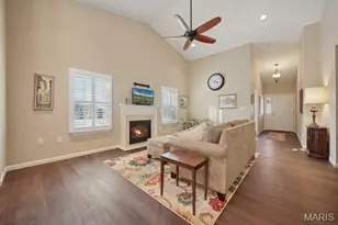 16164 Amber Vista Dr, Ballwin, MO 63021 - Photo 3