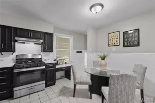 610 Superior Dr, Ferguson, MO 63135 - Photo 1