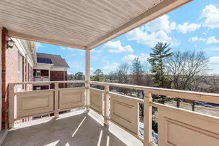 526 Sarah Ln, Creve Coeur, MO 63141 - Photo 19