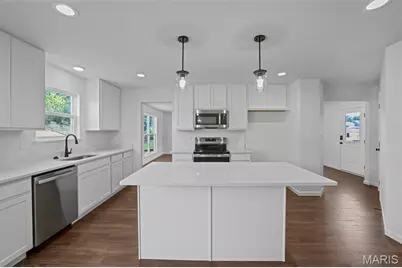 216 Noser Drive, Florissant, MO 63031 - Photo 7