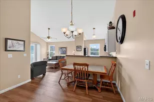 2490 Lampong Dr, Saint Louis, MO 63125 - Photo 17