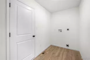 242 Noser Dr, Florissant, MO 63031 - Photo 17