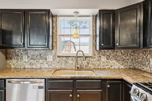 2949 Gladwood Dr, Mehlville, MO 63129 - Photo 9