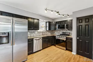 2949 Gladwood Dr, Mehlville, MO 63129 - Photo 11