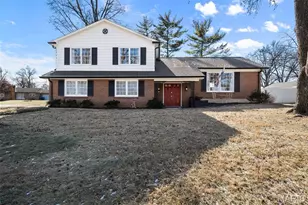 11960 Randy Dr, Creve Coeur, MO 63141 - Photo 1