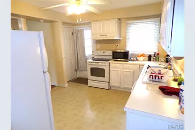 860 Graham Road, Florissant, MO 63031 - Photo 5