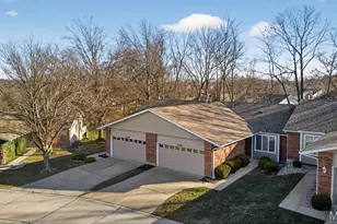 2466 Fox Bridge Ct, Lake Saint Louis, MO 63367 - Photo 3