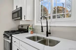 519 Bismark Ave, Saint Louis, MO 63119 - Photo 7