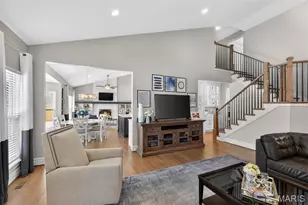 15 Lawrence Dr, Creve Coeur, MO 63141 - Photo 15