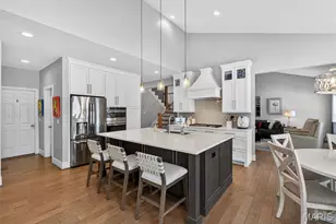 15 Lawrence Dr, Creve Coeur, MO 63141 - Photo 17