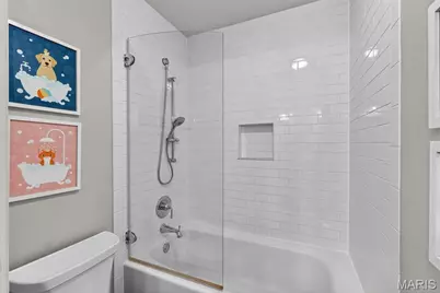 15 Lawrence Drive, Creve Coeur, MO 63141 - Photo 47