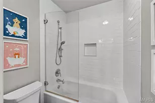 15 Lawrence Dr, Creve Coeur, MO 63141 - Photo 47