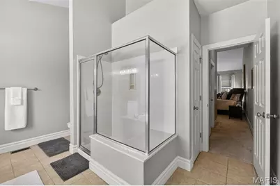 15 Lawrence Drive, Creve Coeur, MO 63141 - Photo 41