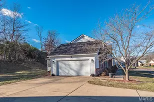 2536 Black Water Dr, Saint Louis, MO 63129 - Photo 75