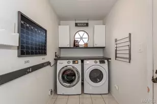 2536 Black Water Dr, Saint Louis, MO 63129 - Photo 23