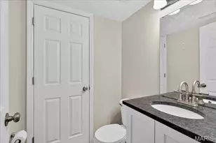 1977 Hunting Lake Ct, Kirkwood, MO 63122 - Photo 21