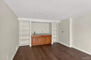 1977 Hunting Lake Ct, Kirkwood, MO 63122 - Photo 19