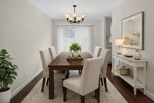 1977 Hunting Lake Ct, Kirkwood, MO 63122 - Photo 9