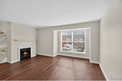 1977 Hunting Lake Court #1977, Kirkwood, MO 63122 - Photo 5